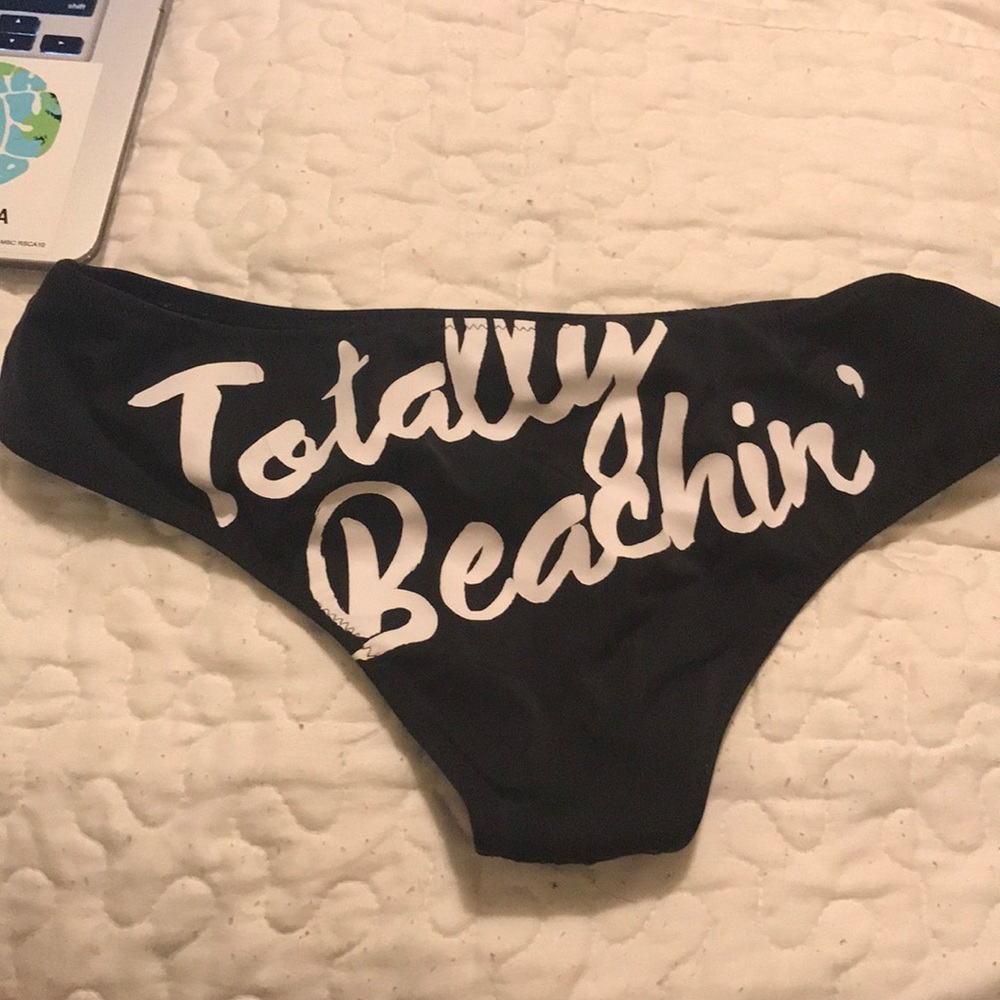 victoria’s secret bikini bottoms